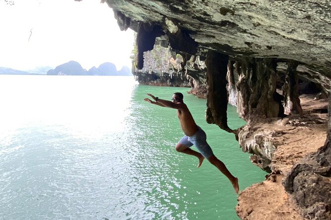 James Bond Island Private Boat Tour - Hong Island canoe time: paddling through the over-water caves