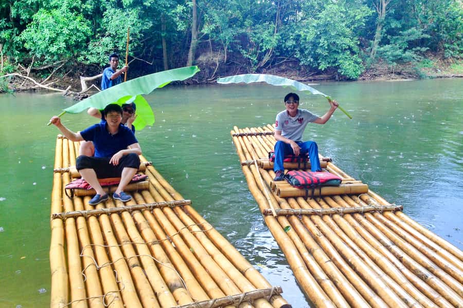 Khao Lak: Khao Sok Bamboo Rafting and Elephant Bathing Trip - Khlong Sok bamboo rafting: the calm part of the day