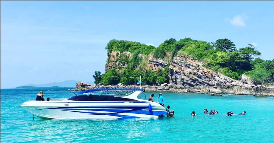 Ko Samui: Pig Island Snorkeling and Koh Tan Speedboat Tour - Hotel pickup, Bang Khao harbor, and how morning vs afternoon changes the mood