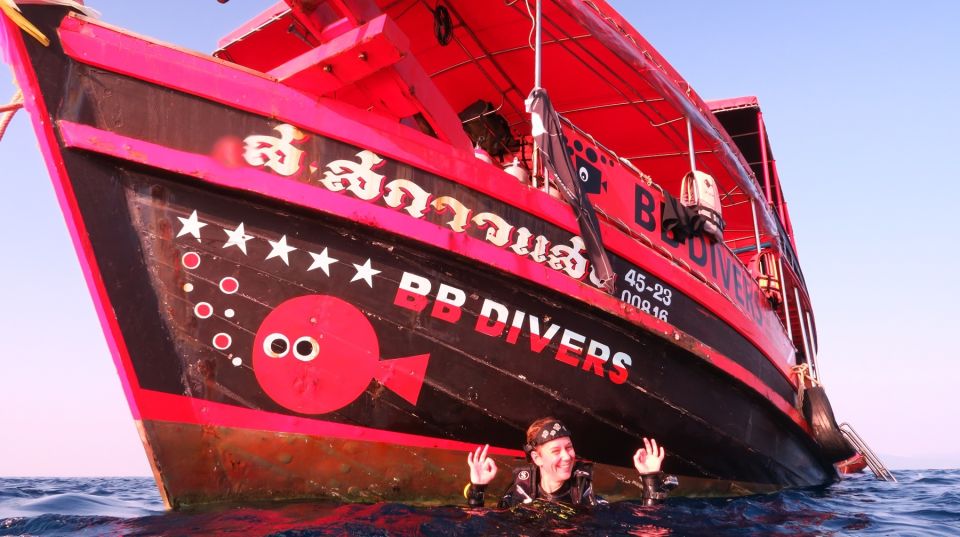 Koh Chang: Snorkeling Trip to Reefs or Wrecks with Lunch - The island stops: Ko Yak Yai and Ko Yak Lek in plain terms