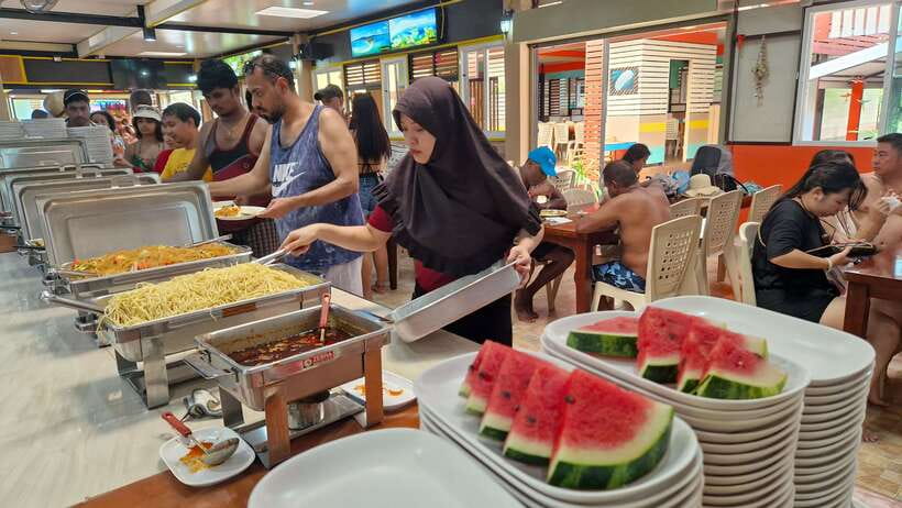 Koh Lanta: Phi Phi Islands Tour w/ Maya Bay, Snorkel & Lunch - Phi Phi Don Lunch Buffet: Filling, Friendly, and Not Michelin
