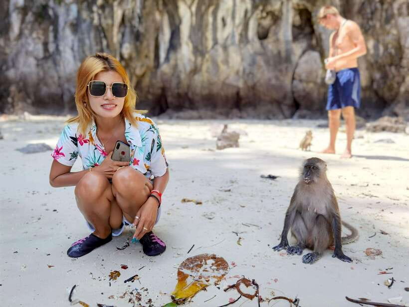 Koh Lanta: Phi Phi Islands Tour w/ Maya Bay, Snorkel & Lunch - Maya Bay and the National Park Fee: Photo-Walk Time, Not a Swim
