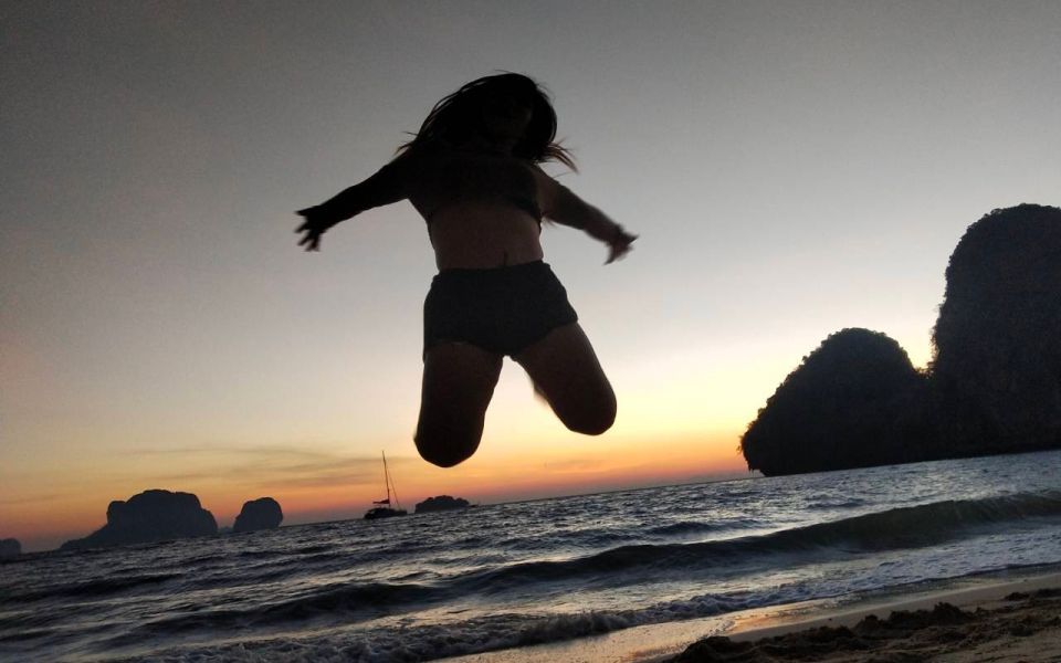 Krabi: 7 Islands Sunset Hopping Cruise with BBQ & Plankton - Chicken Island snorkeling: where the rocks do the work for you