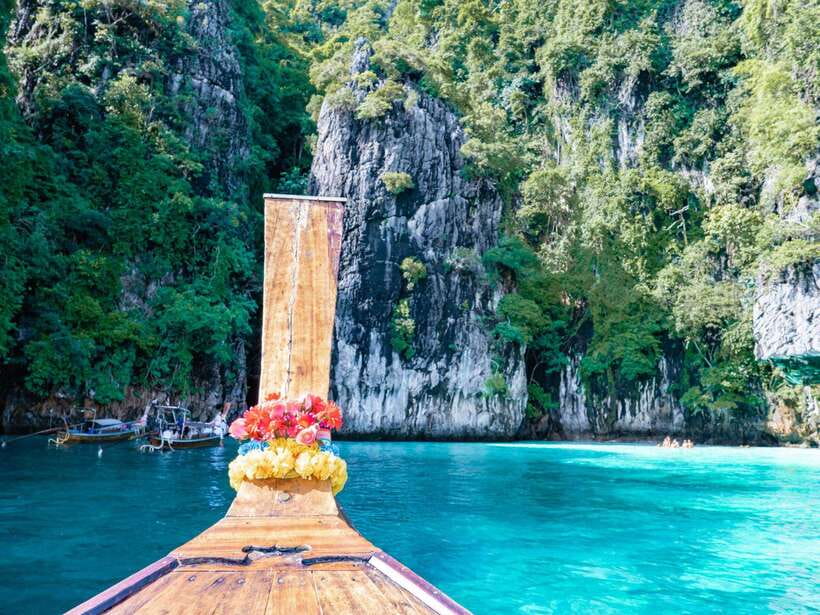 Krabi: 7 Islands Sunset Tour with Plankton Swim and BBQ - Phra Nang Cave sunset BBQ: the day’s best sitting-down break