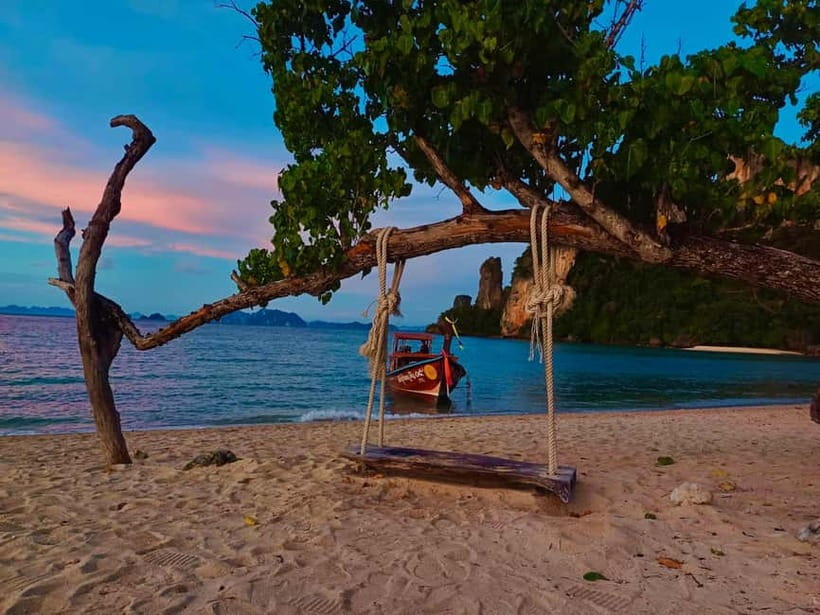 Krabi: Hong Island & Ko Pak Bia Tour with Sunset Dinner - Hong Islands sunset timing: why starting in the afternoon helps