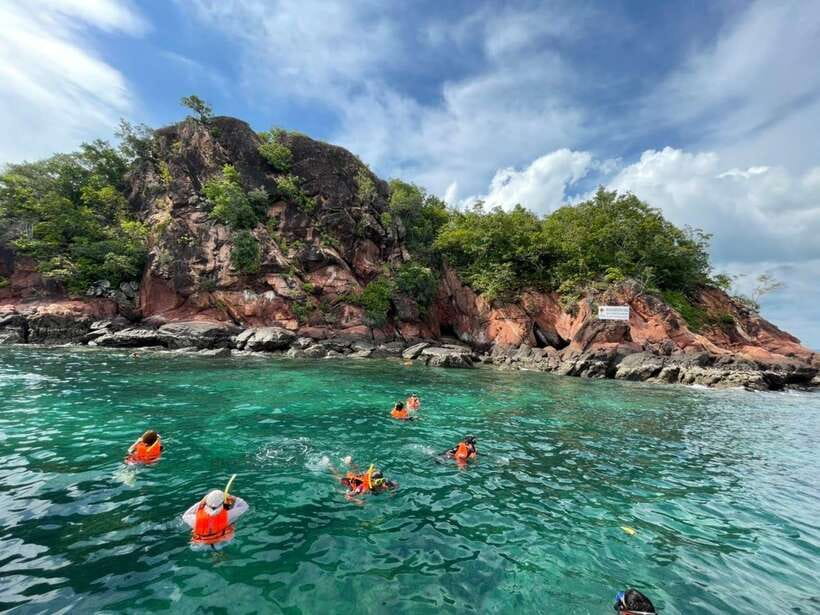 Krabi: Hong Island Longtail Boat & Kayak Tour w Buffet Lunch - Crowds, Timing, and Sea Conditions: The Main Trade-Offs