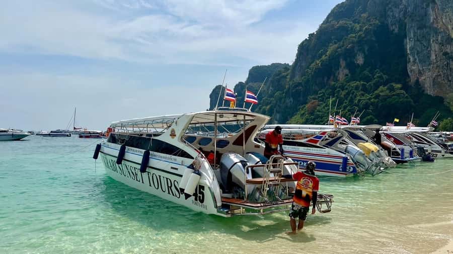 Krabi: Phi Phi & 4 Islands Sunset Tour by Speedboat - Loh Samah Bay and the walk to Maya Bay: iconic views with rules