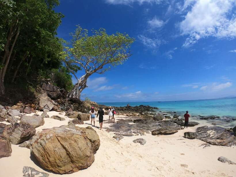 Krabi: Phi Phi Islands Speedboat Tour with Buffet Lunch - Key things I’d zero in on before you book