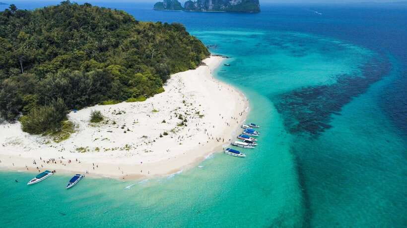Krabi: Phi Phi Islands Speedboat Tour with Buffet Lunch - Loh Samah Bay and the walk to Maya Bay: rules, crowds, and good use of time
