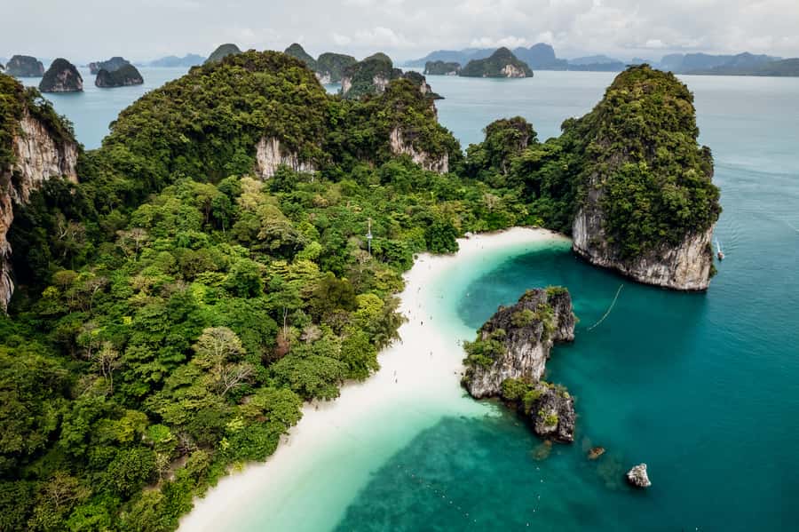 Krabi: Private Luxury Longtail Boat Island Hopping Tour - Why a private luxury longtail boat feels different in Krabi