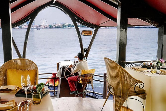 Manohra 5-Star Luxury Dinner Cruise with Pre-Canapés in Bangkok - Manohra in Bangkok: Why This Cruise Feels Like a Better Night Out