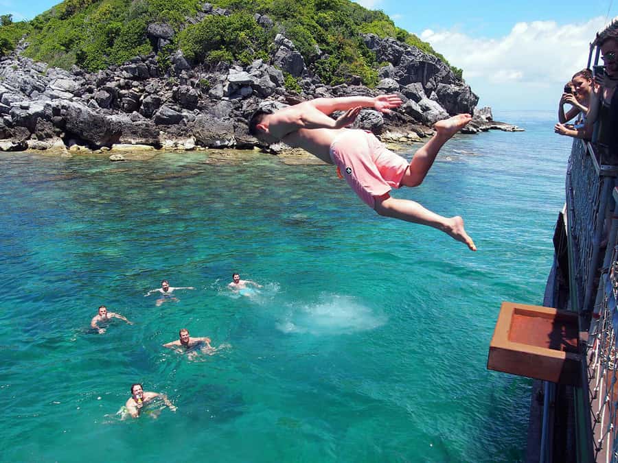 Mu Ko Ang Thong Park: Semi-private Sunset Cruise Tour - Sunset Return: Five Islands Views, Banana Split, and Calm Heading Back