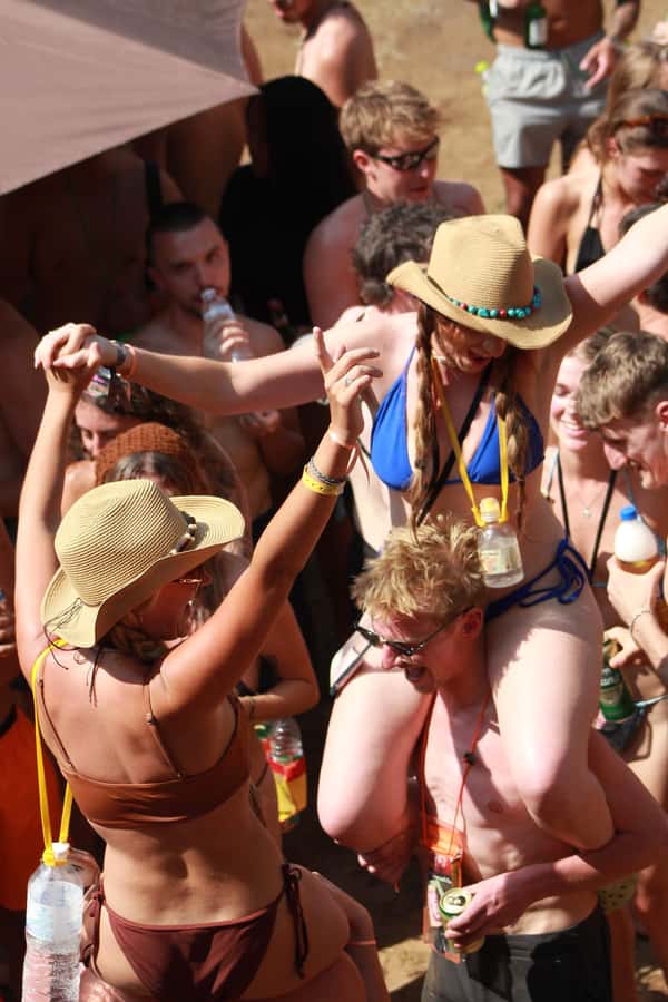 Pai: Tipsy Tubing River Excursion with DJs & Games - Who should book this, and who should skip it