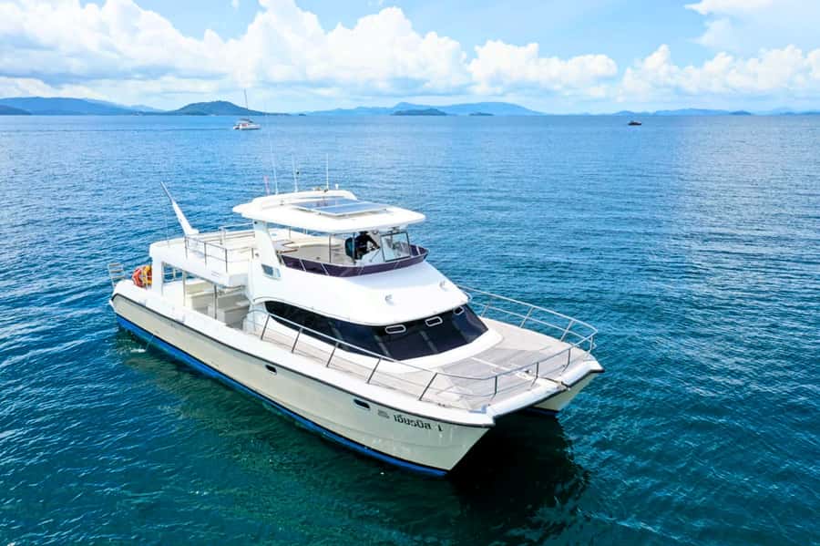 Phuket/Khao Lak: Similan Islands Luxury Catamaran Experience - Why this Similan luxury catamaran feels different