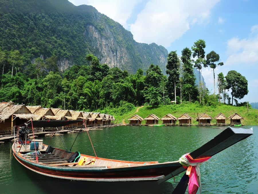 Phuket: Khao Sok and Cheow Lan Lake Tour with Lunch - Why Khao Sok and Cheow Lan Lake feel like a movie set