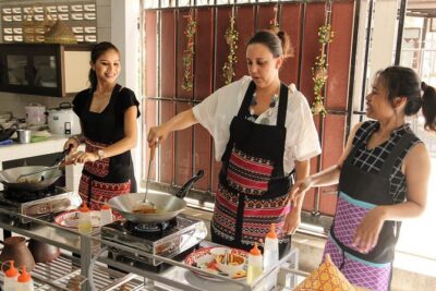 Pink Chili - Thai Cooking Class and Market Tour in Bangkok - On Nut Fresh Market: How to Choose Flavor, Not Just Produce