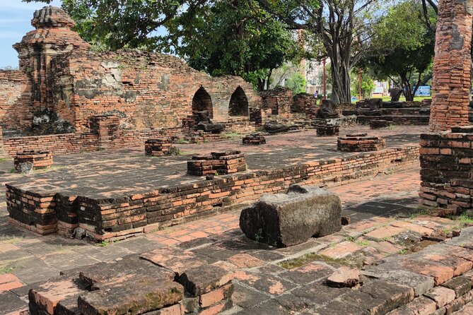 Small Group Tour to Ayutthaya Temples from Bangkok with Lunch - Wat Phra Sri Sanphet: the royal palace temple where rituals happened