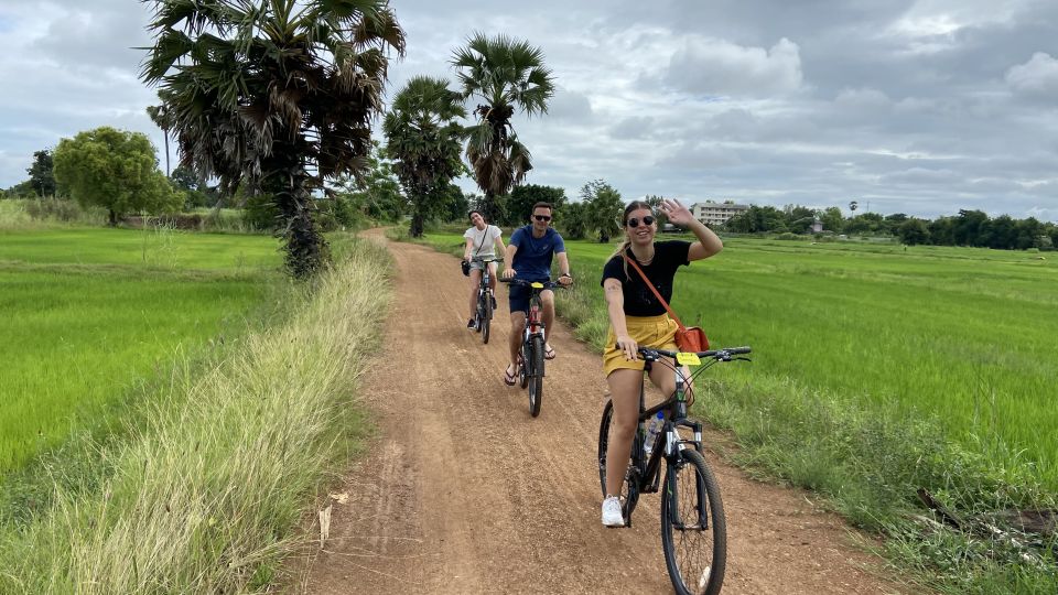 Sukhothai: Historical Park & Countryside Cycling Tour - Why cycling Sukhothai feels different from a bus day