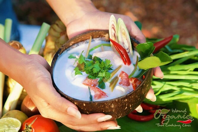 Thai Cooking Class | Since 2012 | Farm to Table - Meet Chef Lat and get cooking fast