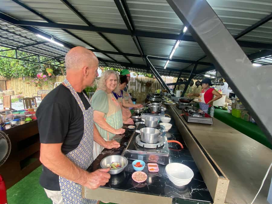 Thai Cooking Class with Market & Garden Tour - Should you book the Thai Cooking Class with Market & Garden Tour?
